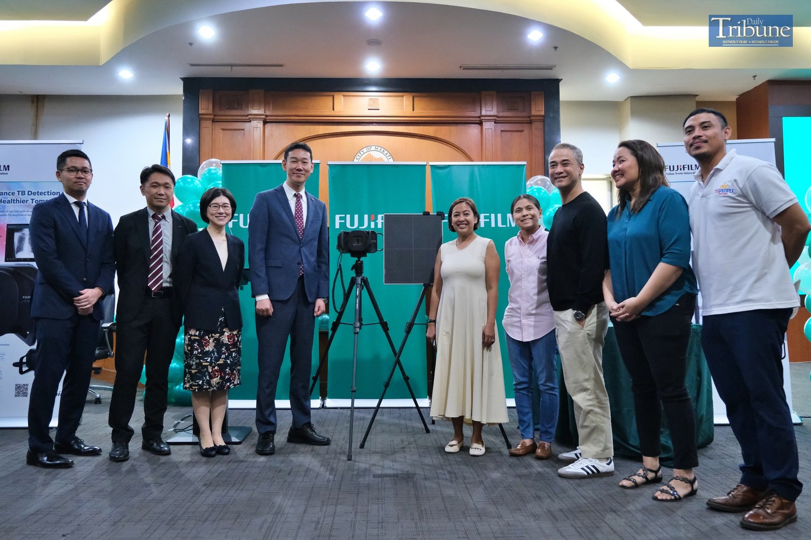TRIBUNE-mayoabbybinay-fujifilm-MasahiroUehara-fujifilm-group-photo